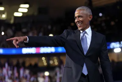 Obama, Backing New Larry David History Show, Avoids the Democratic ‘Resistance’ to Trump