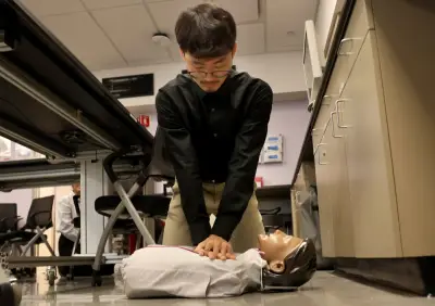 Changes to federal student loans leave aspiring medical students scrambling to cover costs