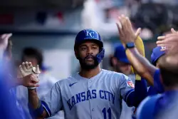 El antesalista estelar Maikel García y los Reales cierran contrato de 57,5 millones por 5 años